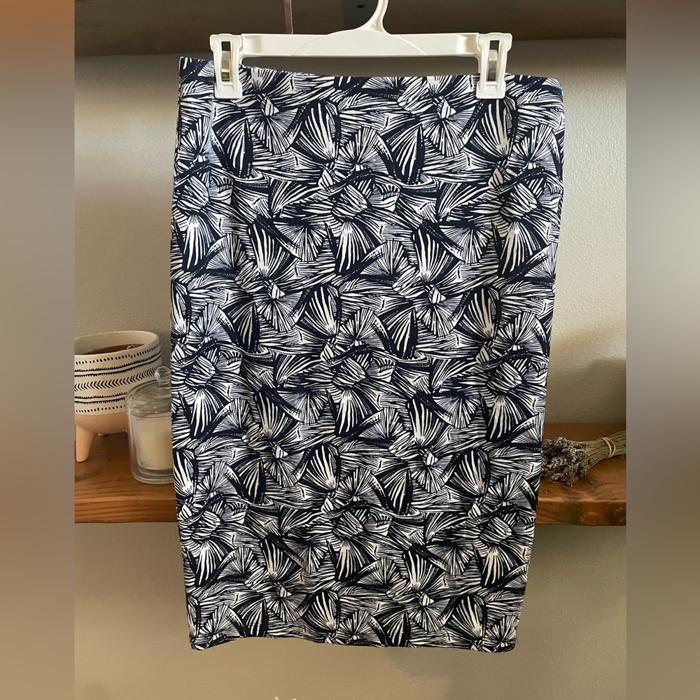 Forever21 Stretch Pencil Skirt